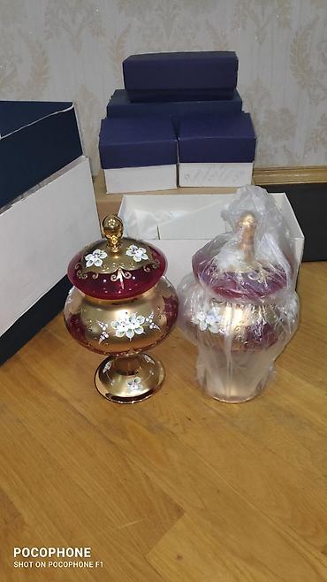 granat: Ikisi 200₼
Bohemia orijinal qranat 200₼ cütü1980 il — 5