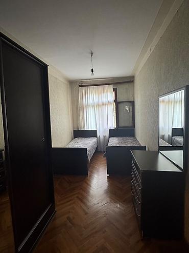 ucuz kiraye ev: Azadliq metrosuna 12 dq mesafede yerlewen 2 otaqli menzile 1 xanim — 1