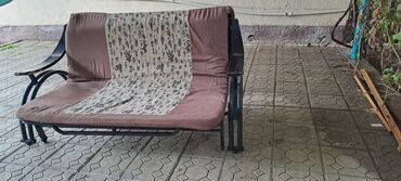 стулья для салонов красоты: Раскладной диван, Б/у, Двойной