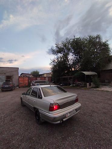 белый матиз: Daewoo Nexia: 2006 г., 1.6 л, Механика, Бензин, Седан — 3