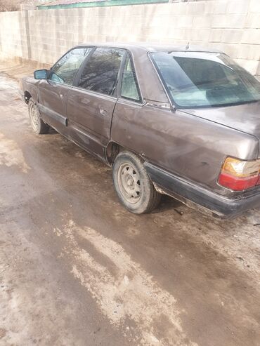 Audi: Audi 100: 1989 г., 1.8 л, Механика, Бензин, Седан