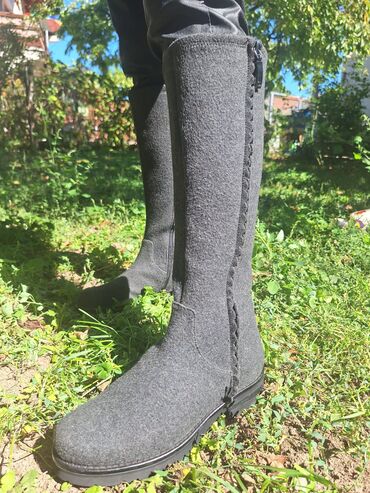 Gležnjače: Ženske kratke čizme – više modela Muške cipele. cena od 30 do 60 — 5