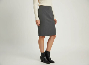 czarne spódniczka obcisła: Women`s skirt, size M at lalafo.pl czarne spódniczka obcisła: Women`s skirt, size M