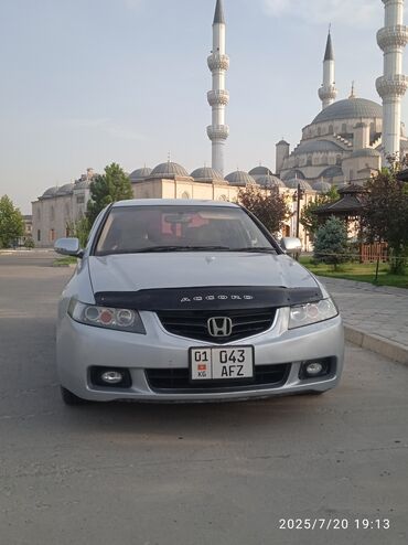 авто в долг: Honda Accord: 2003 г., 2 л, Автоматические, Бензин, Седан