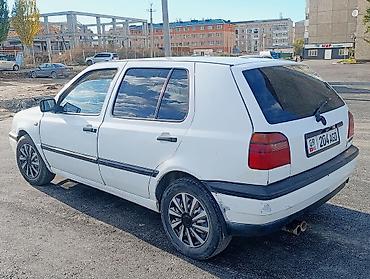 Volkswagen: Volkswagen Golf: 1993 г., 1.8 л, Кол менен иштөөчү, Бензин, Хетчбек — 2