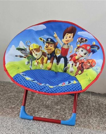 Foteljice: Dečija okrugla stolica sa motivom omiljenih crtanih junaka😍. Poseduje — 10