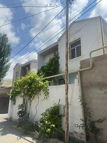 iceri seher: 4 otaqlı, 94 kv. m, Orta təmir — 2