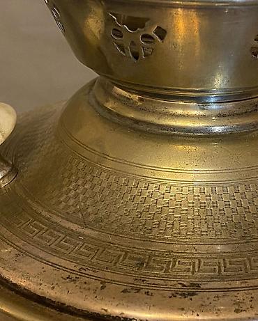 Qədim samovarlar: Antik samovar – metal (bürünc/latun tonlarında), kömür/od kömürü ilə — 6
