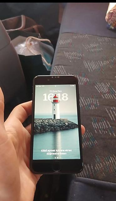 Apple iPhone: IPhone SE 2020, 256 GB, Qara, Simsiz şarj — 1