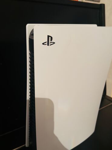 Mətbəx texnikası: Sony PlayStation 5 (diskli versiya) oyun konsolu dəsti. Tam orijinal 2