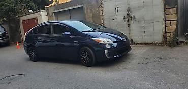prius qranat: KREDİTdədir Toyota Prius (3-cü nəsil) hibrid hetçbek - İli 2012 - — 2
