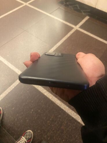 bluetooth klaviatura android: Məhsul: Smartfon Xüsusiyyətlər və təsvir: - Korpus: Tünd rəngli, mat