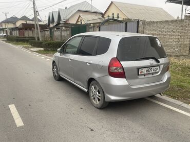 Honda: Honda Fit: 2004 г., 1.3 л, Вариатор, Бензин