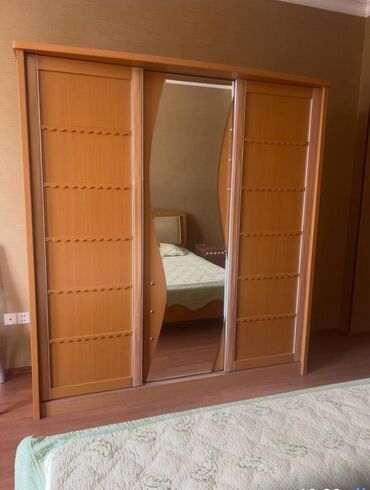 taxta qapi satisi: Двуспальная кровать, Шкаф, Румыния, Новый