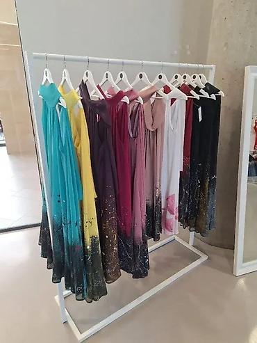 afrodita moda: OPREMANJE BUTIKA ŠTENDERI PO MERI X567 | Metalna plastificirana — 9
