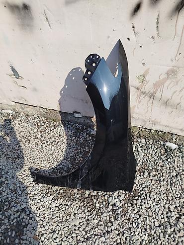 Крылья и комплектующие: Крыло Камри 70 передний левый чуть-чуть ремонт нужен оригинал 5000 — 1