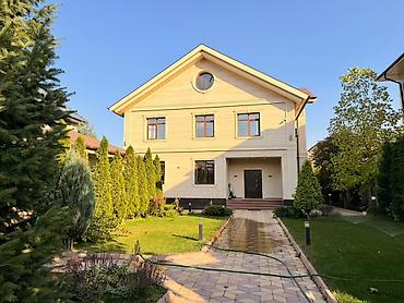 бишкек киргизия 1: 400 м², 6 комнат и более, Семейным — 1