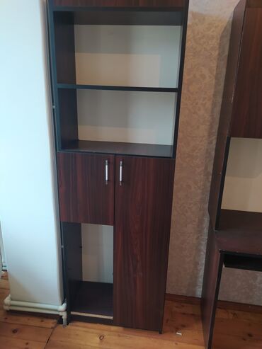qaş teni: - Qəhvəyi ağac rəngində modul mebel dəsti: kitab rəfi və iş masası