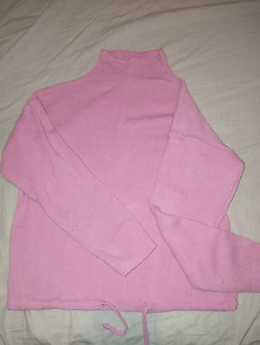 Duksevi: Dva komada dukseva/duks majica sa printom: 1) Crna dukserica s — 6