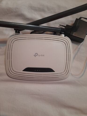 modem huawei: TP-Link TL-WR841N model simsiz N router, 300Mbps sürətində məlumat