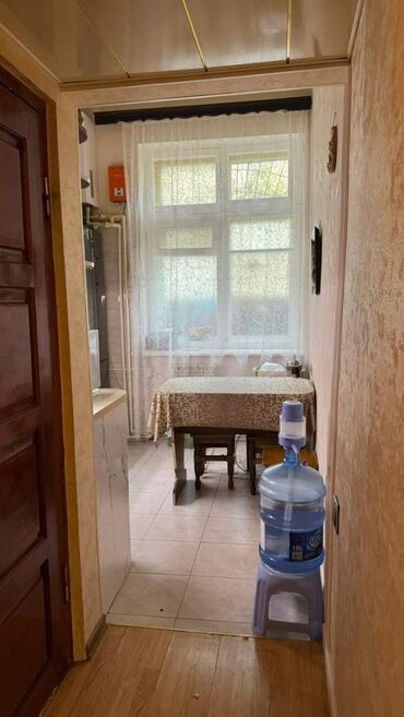 Uzunmüddətli kirayə mənzillər: Nizami rayonu, Neftçilər metrosunun yaxını, 214 nömrəli məktəbin — 9