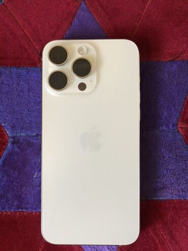 macbook 16: IPhone 15 Pro Max, White Titanium