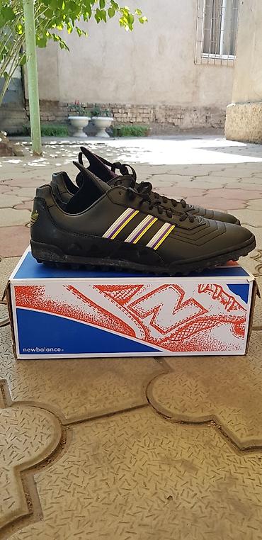 ретрит: Adidas винтажные футбольные бутсы/таффы 80–90-х годов с характерным — 2