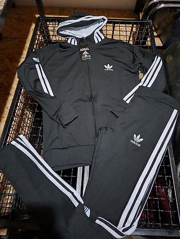 Gornji i donji deo: Ženske trenerke S,M,L,XL,XXL,3XL veličine za samo 3800 din
Pk — 3