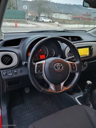 Toyota: Toyota Yaris: 1.4 l. | 2013 έ. Χάτσμπακ — 5