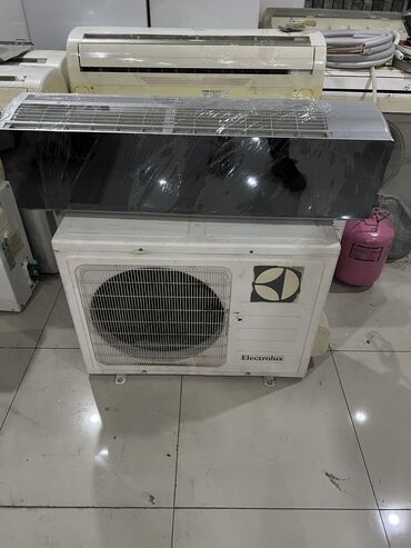 07 ucun kondisioner: Kondisioner Electrolux, İşlənmiş, 85-90 kv. m, Split sistem, Kredit yoxdur