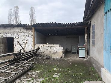 Продажа времянок: Продается 2-х комнатный дом, карабалта ул. железнодорожная 73, участок — 7