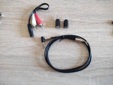 Digər kompüter aksesuarları: Şəkilləri çevirin baxın. Telefon üçün aksesuarlar: USB mufta çıxış – — 4