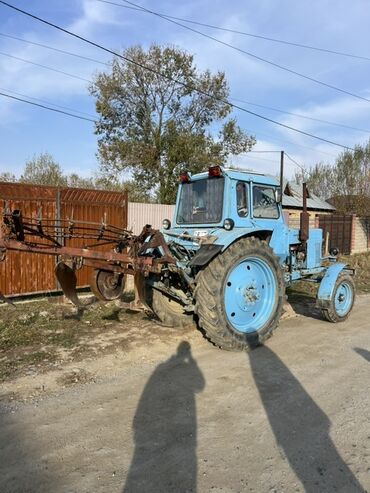 фаркоп на мазда: Трактор колесный МТЗ (синий) с прицепным навесным оборудованием at lalafo.kg фаркоп на мазда: Трактор колесный МТЗ (синий) с прицепным навесным оборудованием