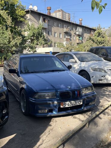 жетта машина: BMW 3 series: 1992 г., 2.5 л, Механика, Седан