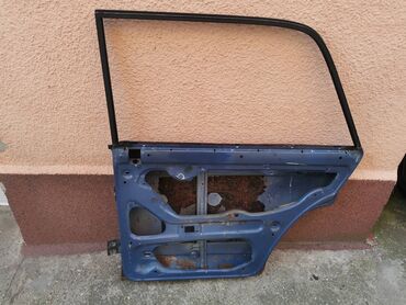 Auto delovi: Vrata zadnja desna Lada 2107 Riva,2105 u plavoj boji ZD1. Vrata su — 7