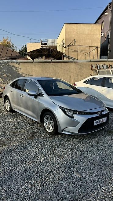 какие авто надежные: Toyota Corolla: 2023 г., Гибрид, Седан — 1