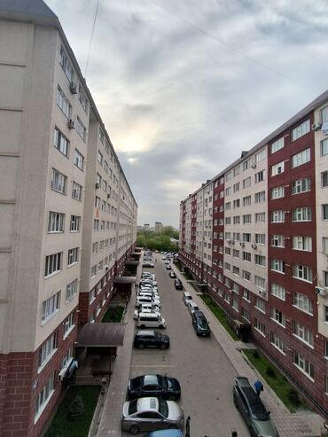 продоется 2 комнатная квартира: 2 бөлмө, 45 кв. м, 106-серия, 5 кабат, Евроремонт