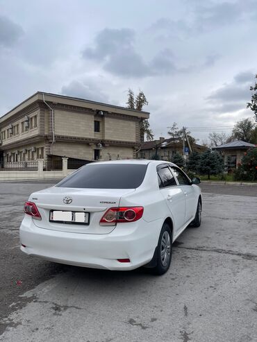 Toyota: Toyota Corolla: 2010 г., 1.6 л, Автомат, Бензин, Седан — 4