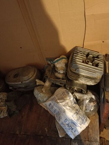 Motosiklet hissələri: Motosiklet Minsk125 vosxod ramaya yilib mator yığmaq lazımdı arxa — 5