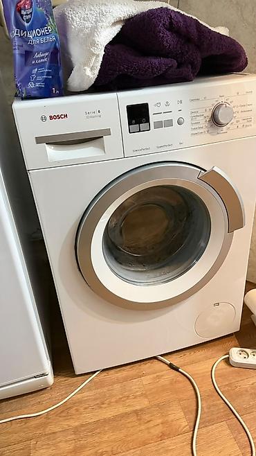 30: Стиральная машина Bosch Serie 6 (3D Washing), фронтальная загрузка — 1