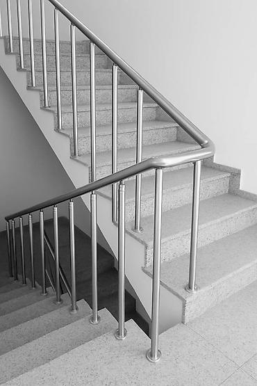 Изготовление перил: Изготовление и монтаж перил и ограждений из нержавеющей стали. - — 17