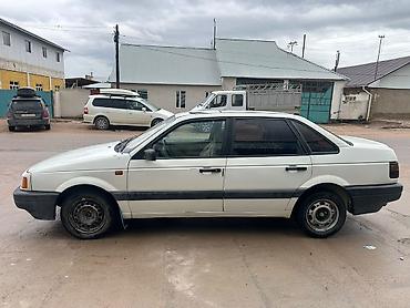 jac 9: Volkswagen Passat: 1988 г., 1.8 л, Механика, Бензин, Седан — 6
