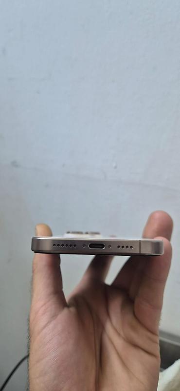 айфон 5 с: IPhone 16 Pro Max, 256 ГБ, Natural Titanium, Face ID — 3