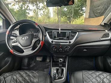 Продажа авто: Hyundai Solaris: 2017 г., 1.4 л, Автомат, Бензин, Седан — 5