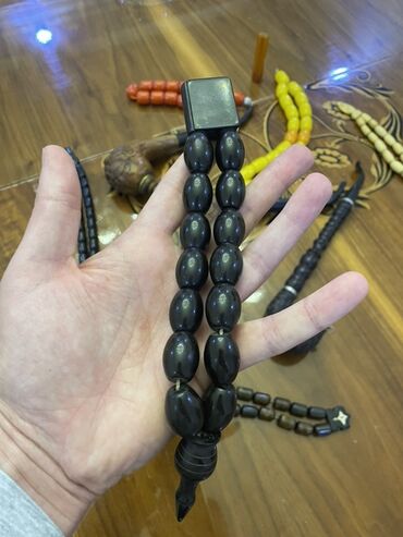 Təsbehlər: Birinci şəkildəki 45 azn digərləri 30 azn — 3