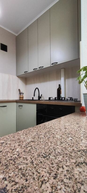 тоголок молдо фрунзе: 2 комнаты, 45 м², Хрущевка, 3 этаж, Дизайнерский ремонт