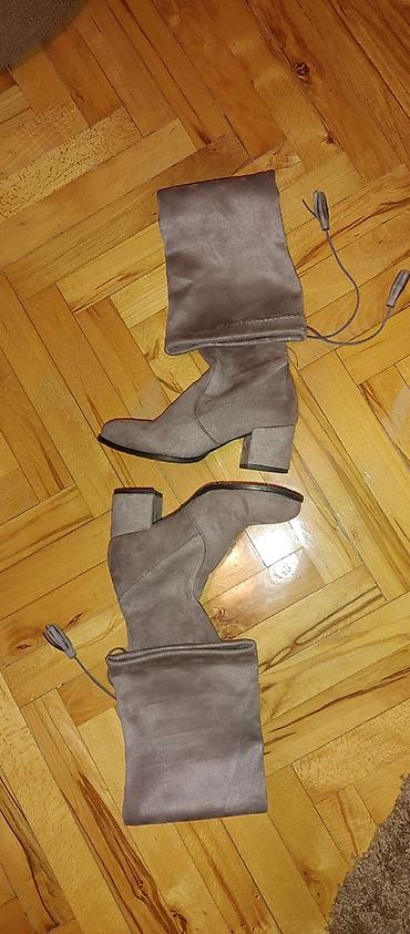 hulahopke za zene: Ženske čizme preko kolena, sivkasto-smeđe (taupe) boje. - Model — 4