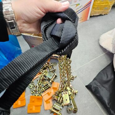Auto oprema: Lanci za Sneg set 8 kom Cena: 5900din Napravljen od materijala od — 7