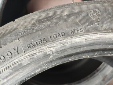 Шины: Всезенонка 255/40/18, год выпуска 2023 ! резина почти новая остаток — 5