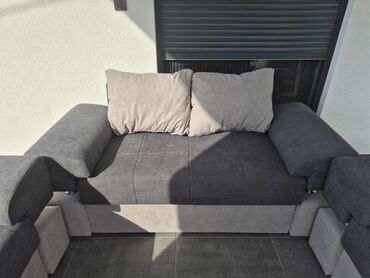 Ugaone garniture: 08. Dvosed i 2 fotelje odmah dostupni 
Cena 520e — 2